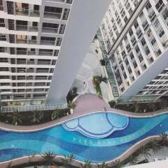 Отель Hanoi Parkhill Premium Deluxe Condo бассейн
