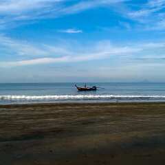 Отель The Beach Boutique Resort пляж фото 2