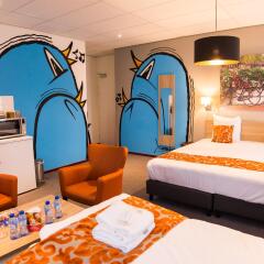 Amsterdam Teleport Hotel удобства в номере