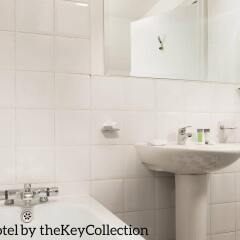 The Camden Hotel by the Key Collection ванная
