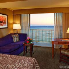 Outrigger Reef Waikiki Beach Resort in Honolulu, United States of America from 375$, photos, reviews - zenhotels.com guestroom