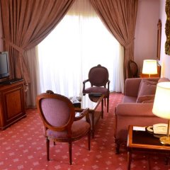 Отель Golden Tulip Serenada Hamra Hotel Ливан, Бейрут - отзывы, цены и фото номеров - забронировать отель Golden Tulip Serenada Hamra Hotel онлайн комната для гостей фото 2