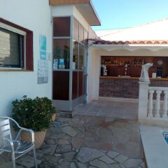 Отель Hostal Lleida бассейн фото 7
