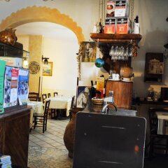 Отель Casale Paradiso Аджерола гостиничный бар