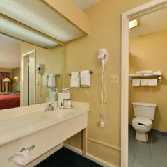 Отель Americas Best Value Inn-Meridian ванная фото 2