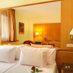 Hotel Silken Rona Dalba комната для гостей фото 2