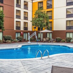 Отель Comfort Inn At Carowinds Южный Бельмонт бассейн фото 2