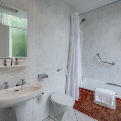 Отель Hilton Edinburgh Grosvenor ванная