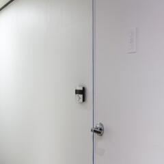 J mini Hotel Jongno Insadong сейф в номере