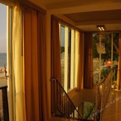 Отель TT Naiyang Beach Phuket балкон
