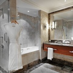 Отель Grand Hyatt Amman Иордания, Амман - отзывы, цены и фото номеров - забронировать отель Grand Hyatt Amman онлайн ванная фото 2