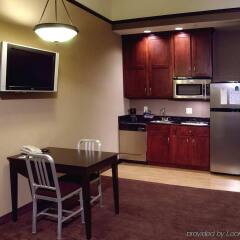 Отель Homewood Suites by Hilton Indianapolis Downtown в номере