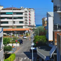 Отель The Hostel Riccione Италия, Риччоне - отзывы, цены и фото номеров - забронировать отель The Hostel Riccione онлайн балкон