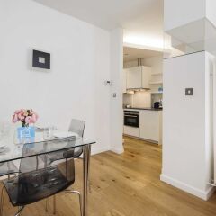 Отель The Mayfair Cocoon - SME в номере