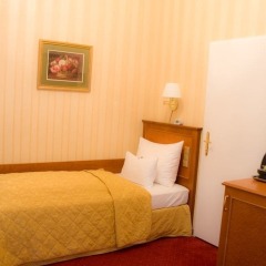 Отель Opera Suites комната для гостей фото 7