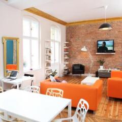 Blooms Boutique Hostel Познань детские мероприятия фото 2
