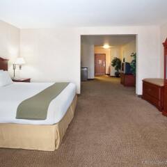 Отель Holiday Inn Express Bernalillo комната для гостей фото 2