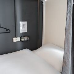 The Cocoon Hostel Бангкок ванная фото 2