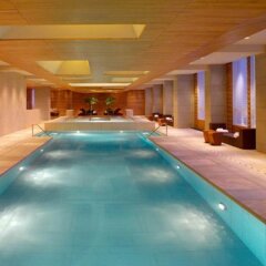 Отель Grand Hyatt Guangzhou Гуанчжоу бассейн