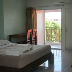 Отель Sophon.19 Apartment (Baan Klang Noen) Таиланд, Паттайя - отзывы, цены и фото номеров - забронировать отель Sophon.19 Apartment (Baan Klang Noen) онлайн комната для гостей фото 5