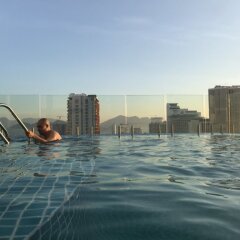 Отель V Nha Trang Нячанг бассейн фото 2