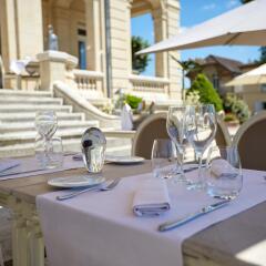 Отель Chateau Hotel and Spa Grand Barrail Франция, Сент-Эмильон - отзывы, цены и фото номеров - забронировать отель Chateau Hotel and Spa Grand Barrail онлайн помещение для мероприятий