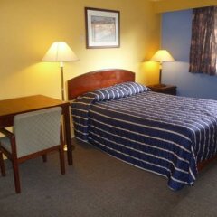 Отель Intercity Motel Канада, Бурнаби - отзывы, цены и фото номеров - забронировать отель Intercity Motel онлайн удобства в номере фото 2