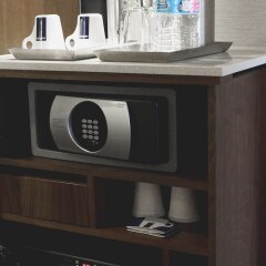 Отель Radisson Blu Mall Of America Блумингтон сейф в номере