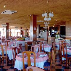 Отель Auramar Beach Resort