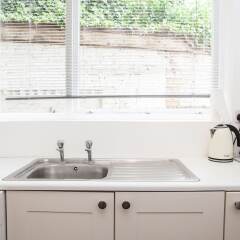 Отель Lovely 1 Bed Self-Contained Flat in Greenwich в номере фото 2