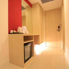 Sleep With Me Hotel design hotel @ patong удобства в номере фото 2