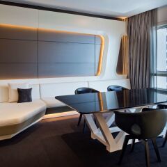 V Hotel Dubai, Curio Collection by Hilton комната для гостей фото 3
