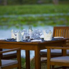 Tamarind Lake Hotel. гостиничный бар