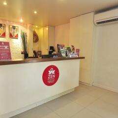 Отель Zen Rooms Panurangsri Бангкок интерьер отеля