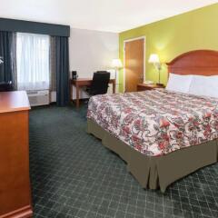Отель Days Inn Shawnee комната для гостей фото 3