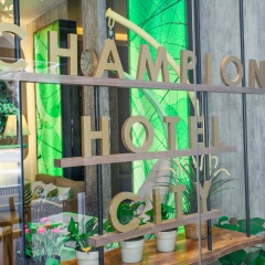 Champion Hotel City Сингапур интерьер отеля