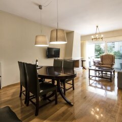 Отель New renovated apt 2' to Acropolis museum by VillaRentalsgr Афины комната для гостей фото 3