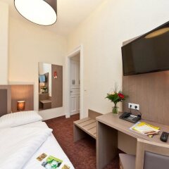 Отель Novum Alster St. Georg Гамбург комната для гостей фото 5