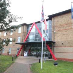 Отель Ramada London Stansted Airport спортивное сооружение