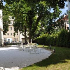 Отель Vienna Suites