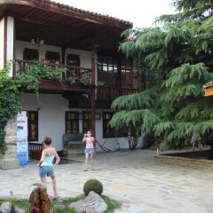 Отель Chakarova Guest House Сливен фото 8