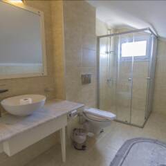 Villa Aktif by Villamnet Турция, Мугла - отзывы, цены и фото номеров - забронировать отель Villa Aktif by Villamnet онлайн ванная