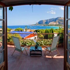 Отель Il Glicine sul Golfo Италия, Палермо - отзывы, цены и фото номеров - забронировать отель Il Glicine sul Golfo онлайн балкон
