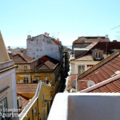 Отель Akicity Bairro Alto Night балкон
