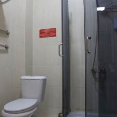 Отель Tagaitai Guest House Кыргызстан, Каракол - отзывы, цены и фото номеров - забронировать отель Tagaitai Guest House онлайн ванная