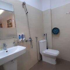 Отель OYO 833 Hoang Gia Motel Ханой ванная