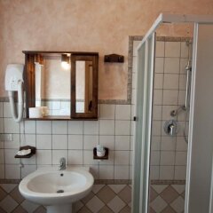 Hotel La Villa Фонди ванная