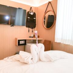 The Million Hostel 19 Бангкок сейф в номере