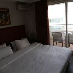 Gondola Hotel & Suites Амман сейф в номере
