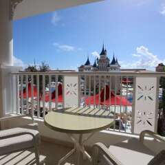 Отель Luxury Bahia Principe Fantasia "Opening November 2016" Доминикана, Пунта Кана - отзывы, цены и фото номеров - забронировать отель Luxury Bahia Principe Fantasia "Opening November 2016" онлайн балкон